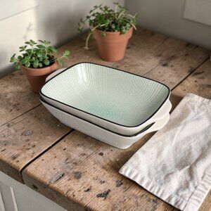 2x Ceramic Casserole Baking Dishes With Handles